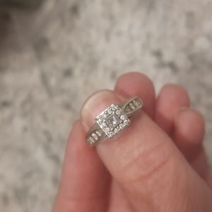 Size 5 white gold diamond ring